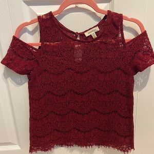 4/$20 Lace cold shoulder top